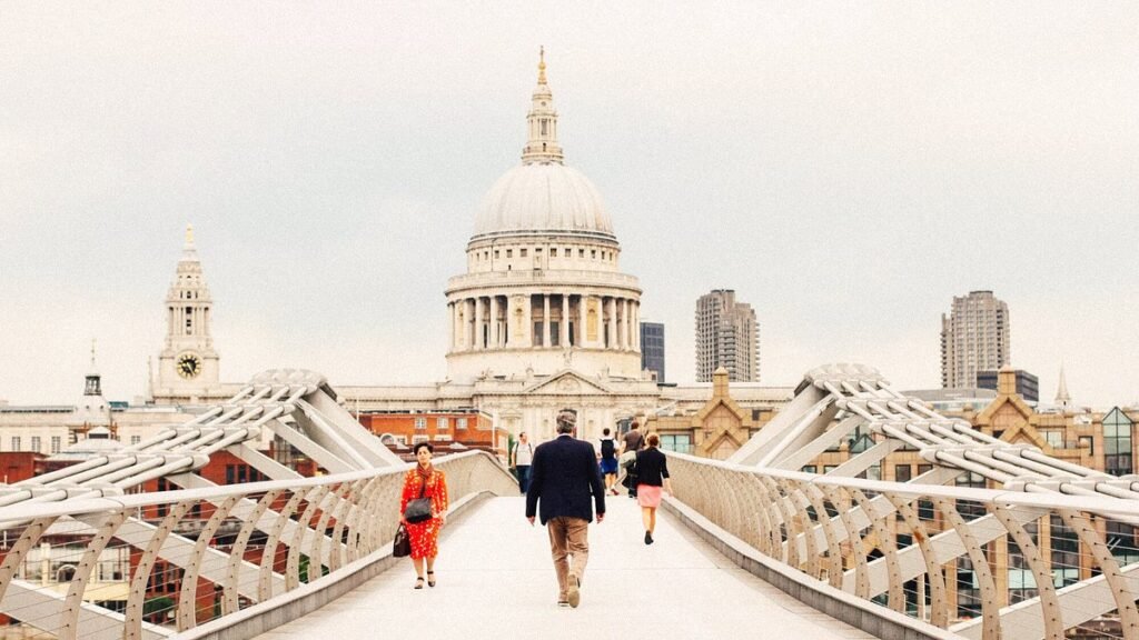 Best Time for Walking Tours in London