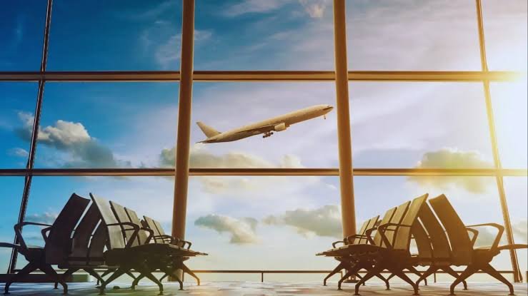 Best Time to Book Flights for Weekend Trips