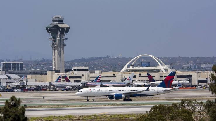 Compare One-Way and Round-Trip Flights