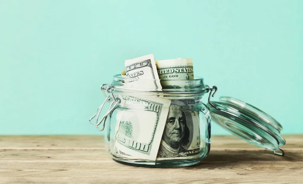 How to Save Money When Booking an RV
